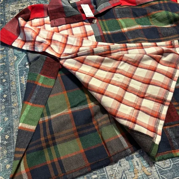 💎RARE💎🆕URBAN OUTFITTERS ‘Renewal’ Mixed Plaid Flannel Poncho, OS - Picture 5 of 9